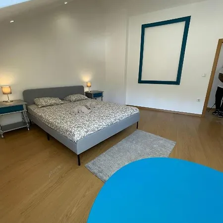Portucale ! Stylish Campo Ourique Apartment