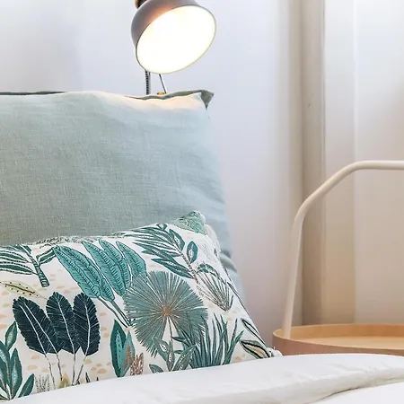 Portucale ! Stylish Campo Ourique Apartment