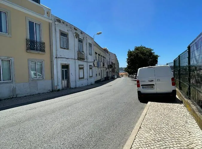 Lägenhet Portucale ! Stylish Campo Ourique *
