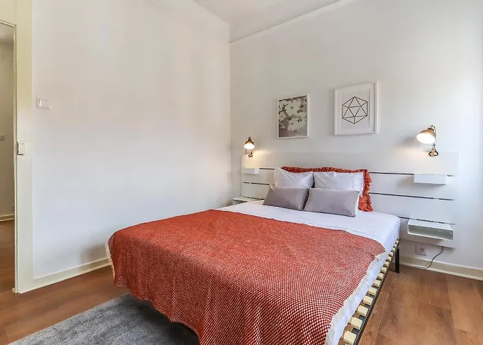 Portucale ! Stylish Campo Ourique *