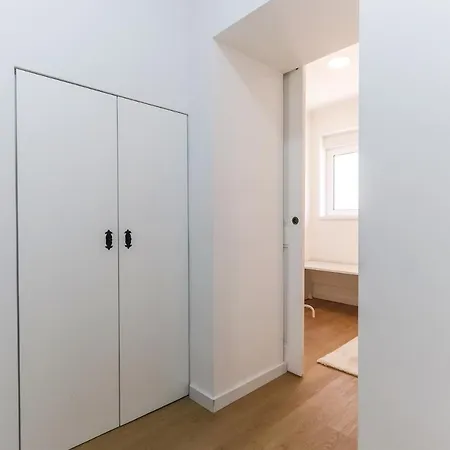 Portucale ! Stylish Campo Ourique Apartmán *