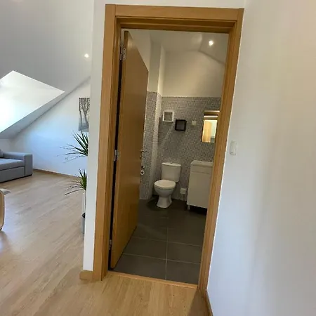 Portucale ! Stylish Campo Ourique Лиссабон