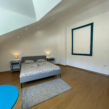 Portucale ! Stylish Campo Ourique Apartmán *