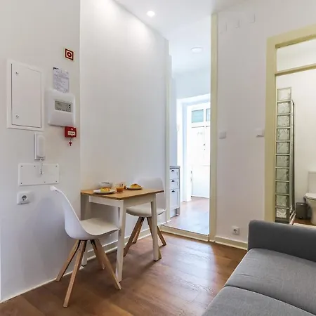 Portucale ! Stylish Campo Ourique *