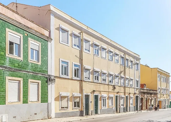 Portucale ! Stylish Campo Ourique * Lisbona