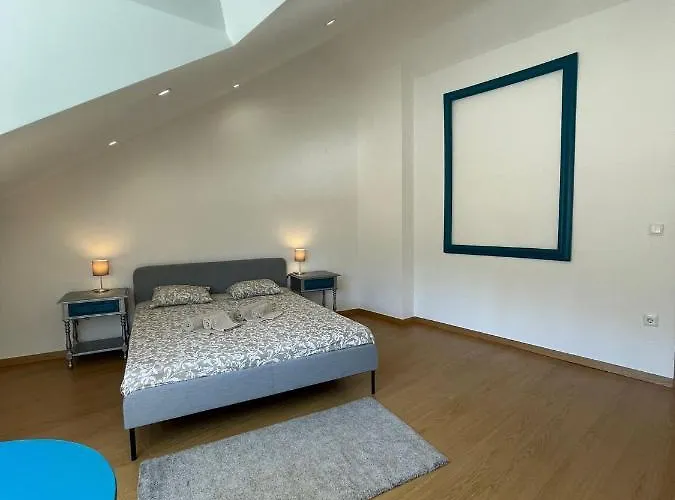 Portucale ! Stylish Campo Ourique Appartamento *