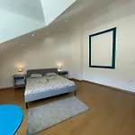 Portucale ! Stylish Campo Ourique Apartment *